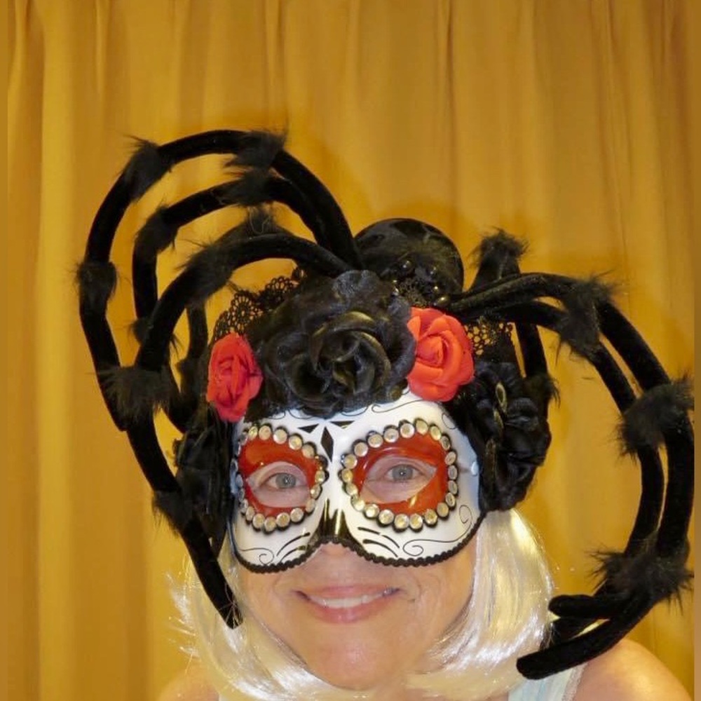 HALLOWEEN DAY OF THE DEAD FACE MASK AND SPIDER HEADPIECE